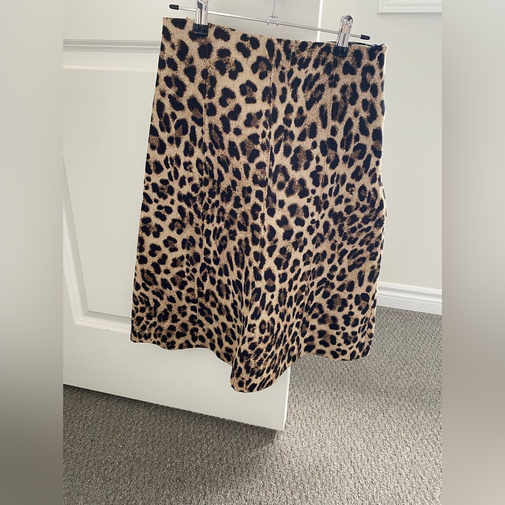 Mango hight waisted leopard skirt